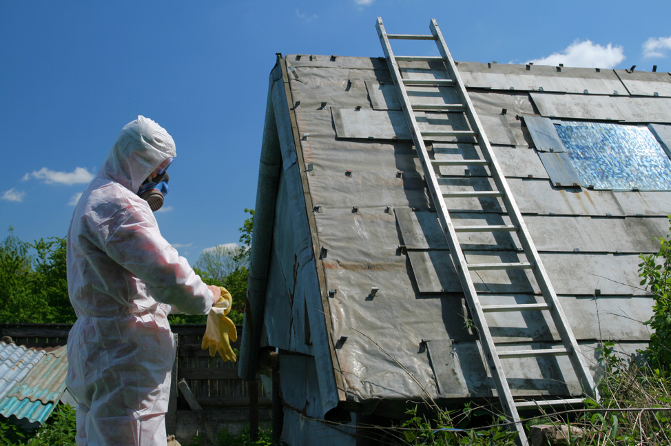 Removing Asbestos on Your Own: Is it Feasible?