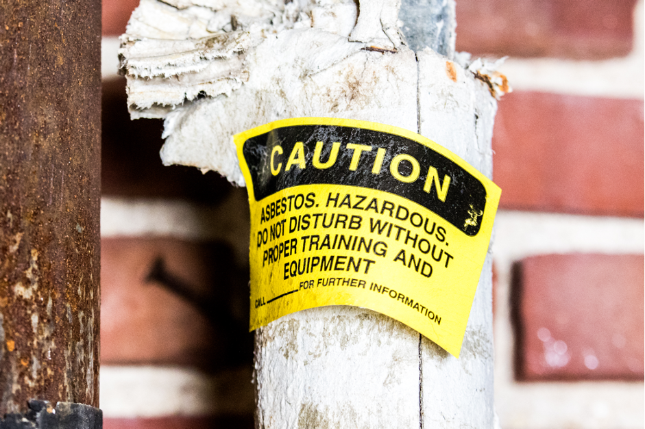 The Benefits of Hiring an Asbestos Removal Service Provider in Park Ridge, Illinois