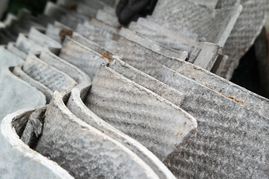 The Dangers of Friable Asbestos: Insights from an Asbestos Removal Contractor in Northbrook, Illinois