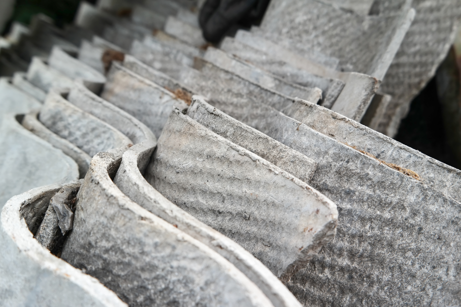 Who Is Liable for Asbestos Exposure in Buildings? Insights from an Asbestos Removal Contractor in Des Plaines, Illinois