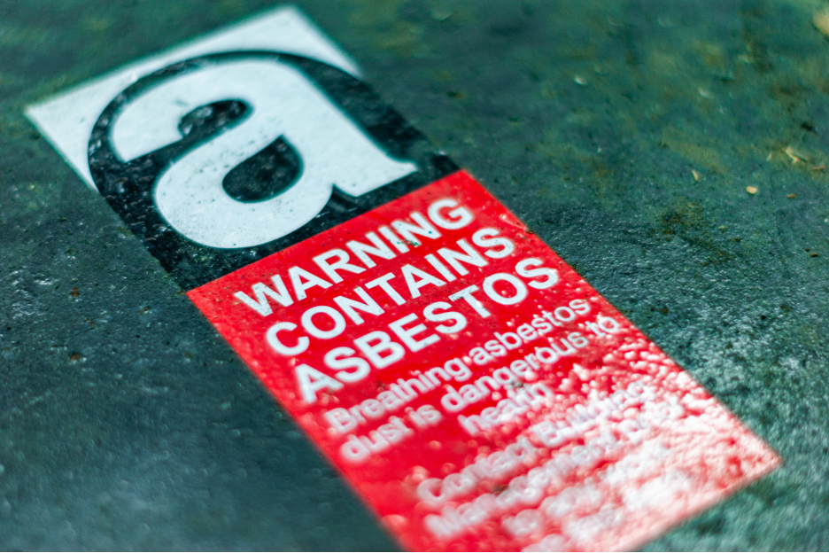 How Long Does It Take to Remove Asbestos from a Commercial Building? Insights from an Asbestos Removal Contractor in Chicago, Illinois