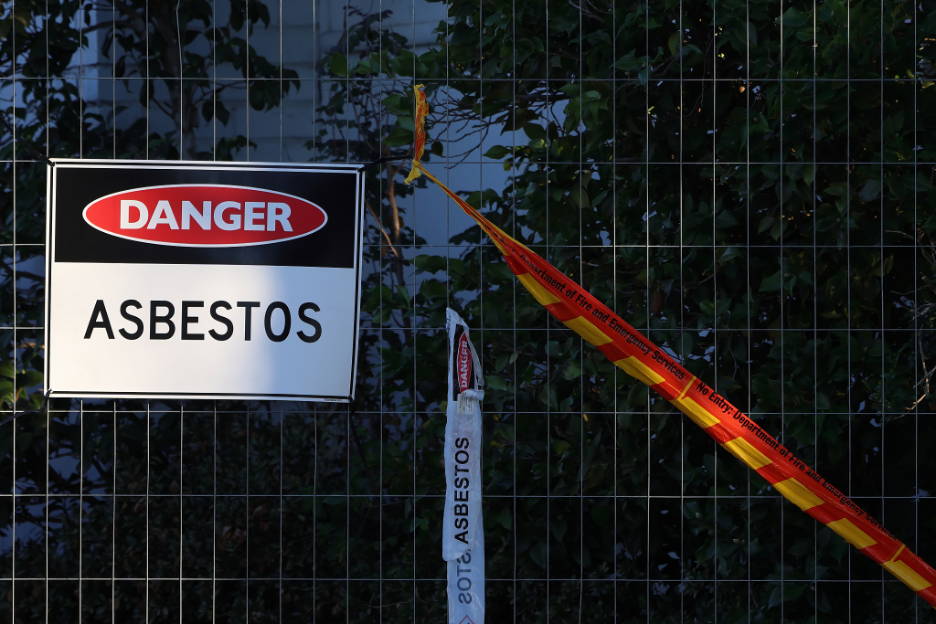 What Should Business Owners Do If Asbestos Is Discovered During Renovations? Insights from an Asbestos Removal Company in Elk Grove Village, Illinois